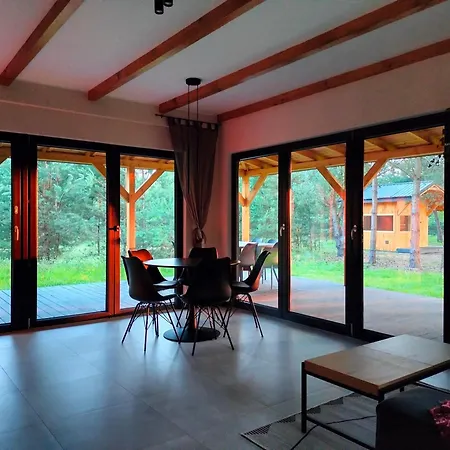 Good Place Nad Jeziorem Bialym גוסטנין